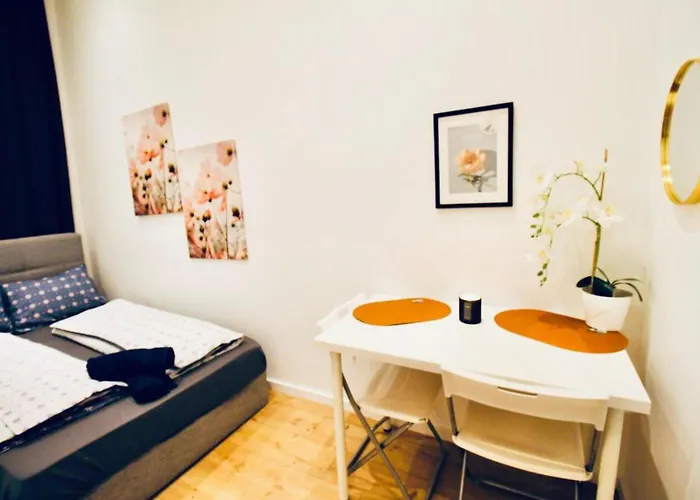 Appartamento Super Cozy 5 Bedroom Shared 10min Walk To Augarten Vienna