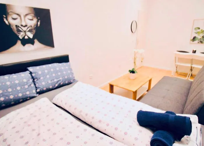 Super Cozy 5 Bedroom Shared 10min Walk To Augarten Appartamento *
