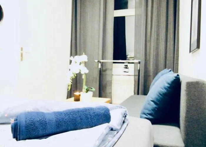 Appartamento Super Cozy 5 Bedroom Shared 10min Walk To Augarten