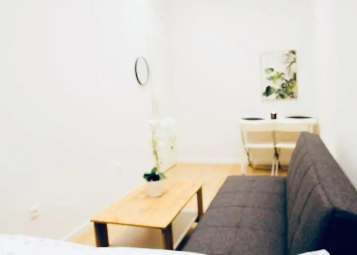 Super Cozy 5 Bedroom Shared 10min Walk To Augarten Appartamento *