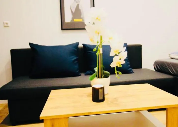 Super Cozy 5 Bedroom Shared 10min Walk To Augarten Appartamento *