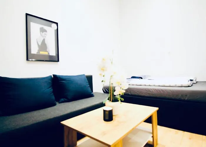 Appartamento Super Cozy 5 Bedroom Shared 10min Walk To Augarten
