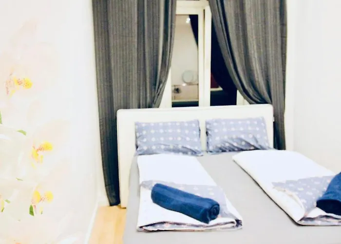 Super Cozy 5 Bedroom Shared 10min Walk To Augarten Appartamento